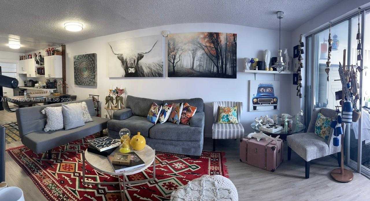 Small Image of 1331 LINCOLN RD #804, Miami Beach Number 5