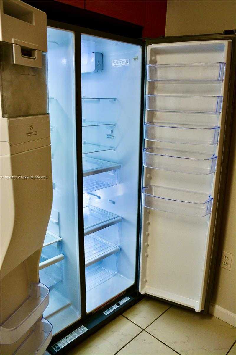 Small Image of Aventura Number 18