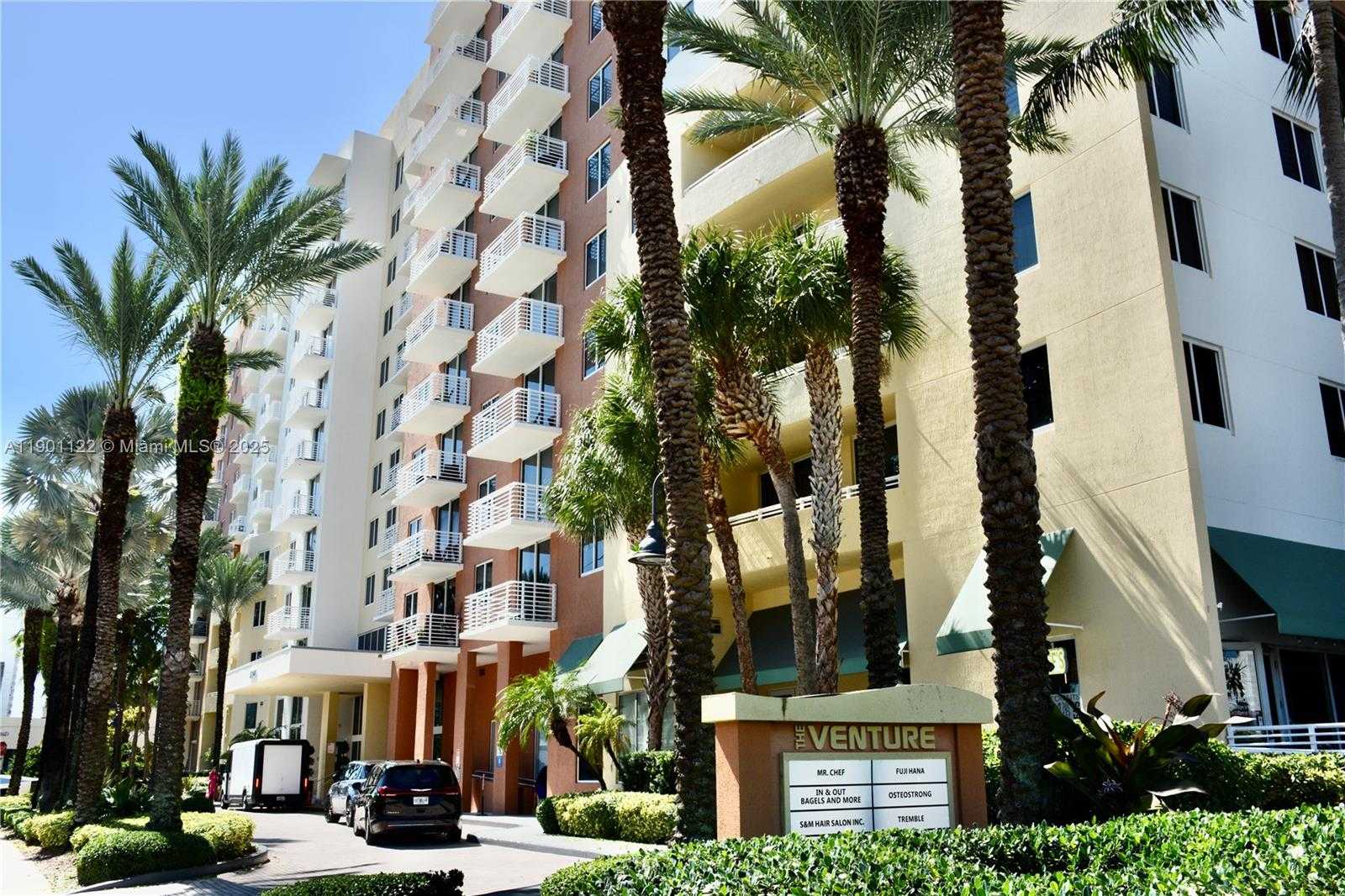 Small Image of Aventura Number 5