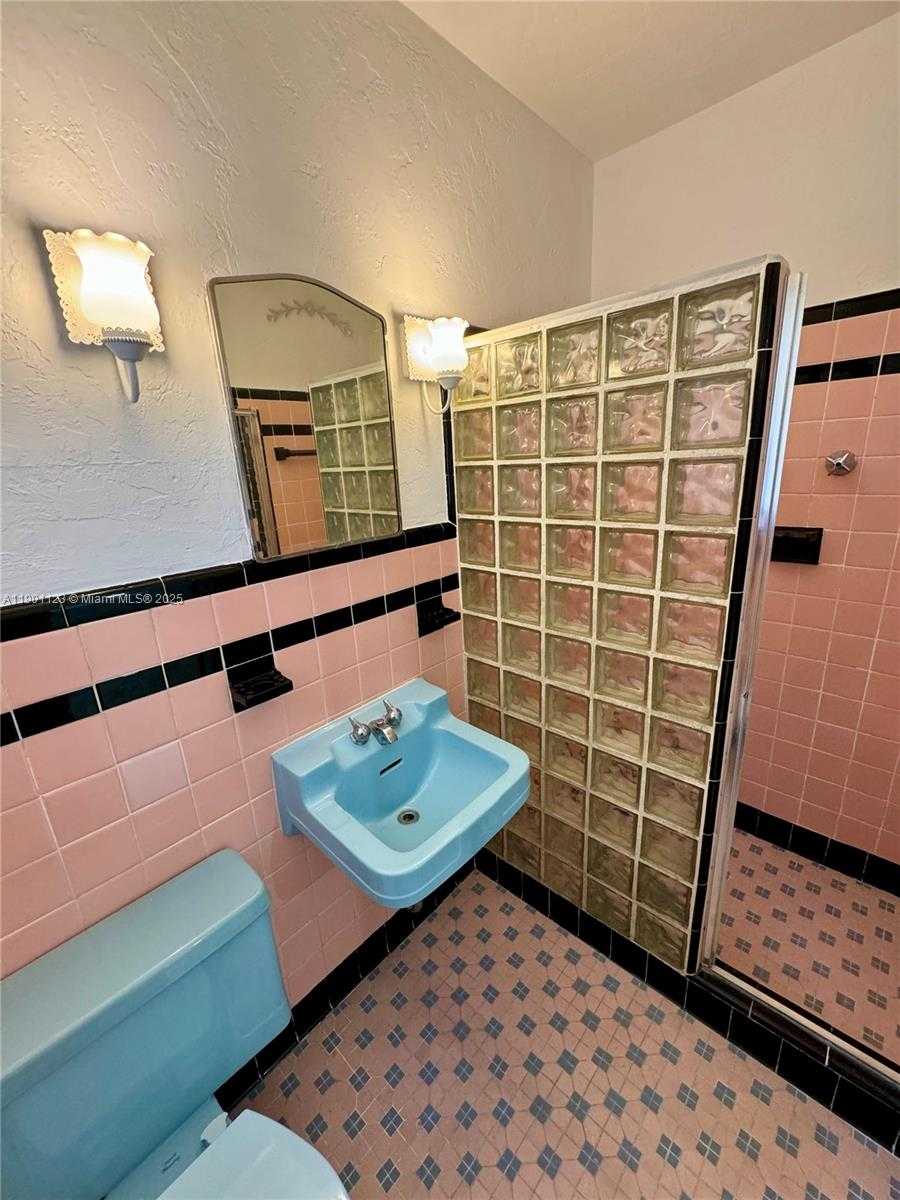 Small Image of 5700 SOUTH WEST 42ND ST #5700, Miami Number 7