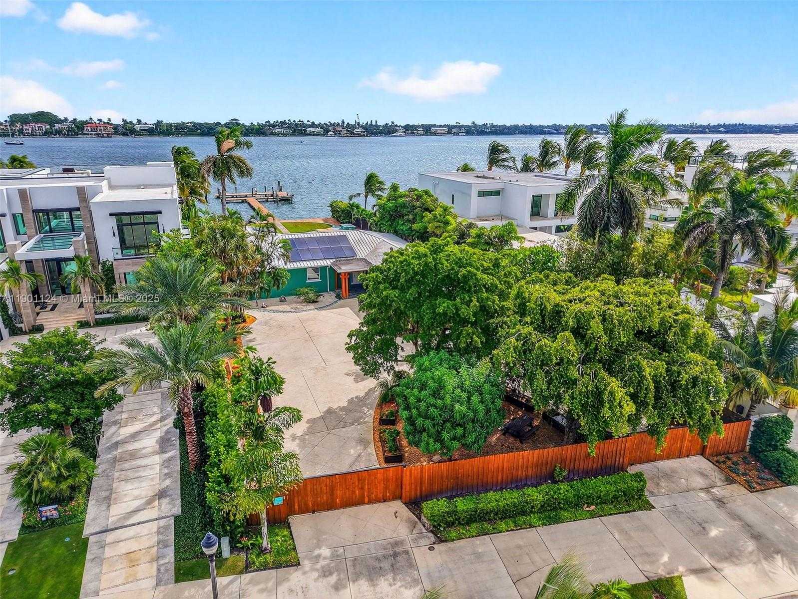 Small Image of West Palm Beach Number 2