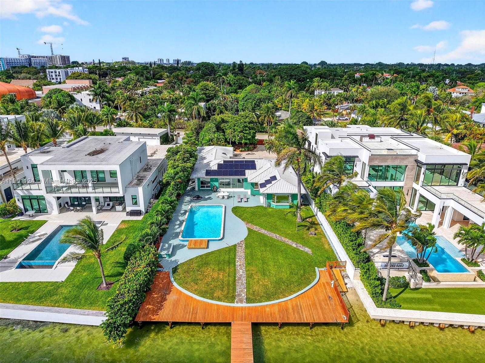 Small Image of West Palm Beach Number 44