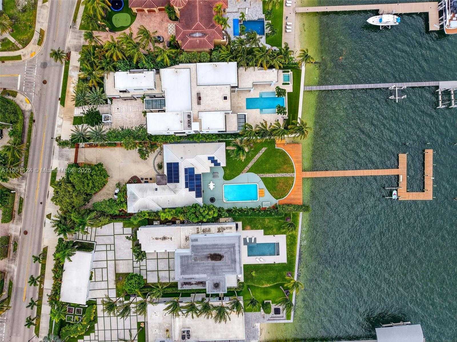 Small Image of West Palm Beach Number 45