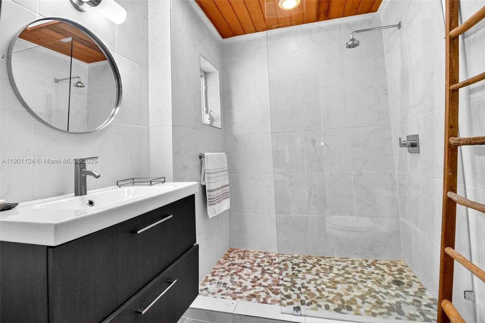 Small Image of West Palm Beach Number 53