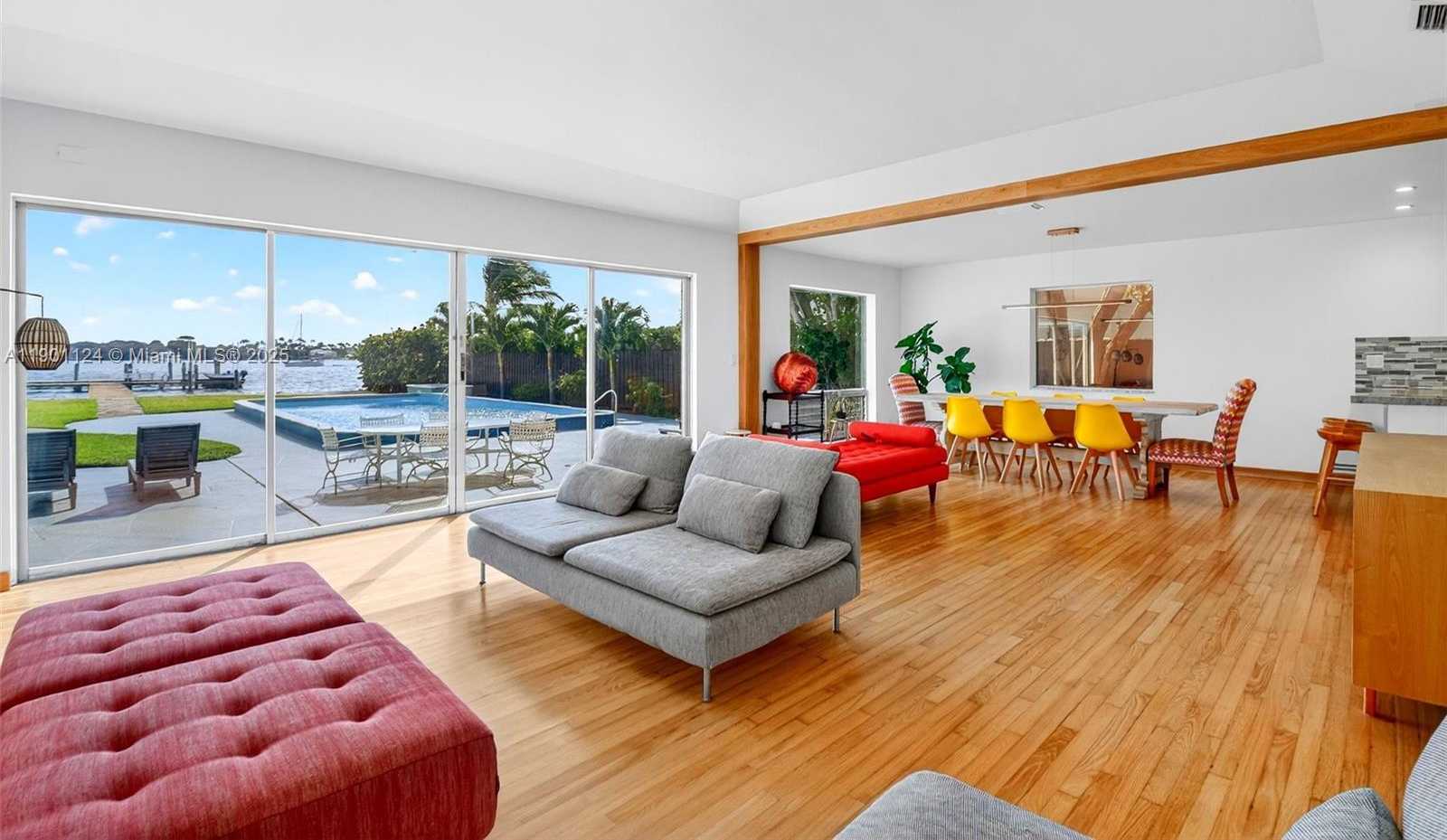 Small Image of West Palm Beach Number 8