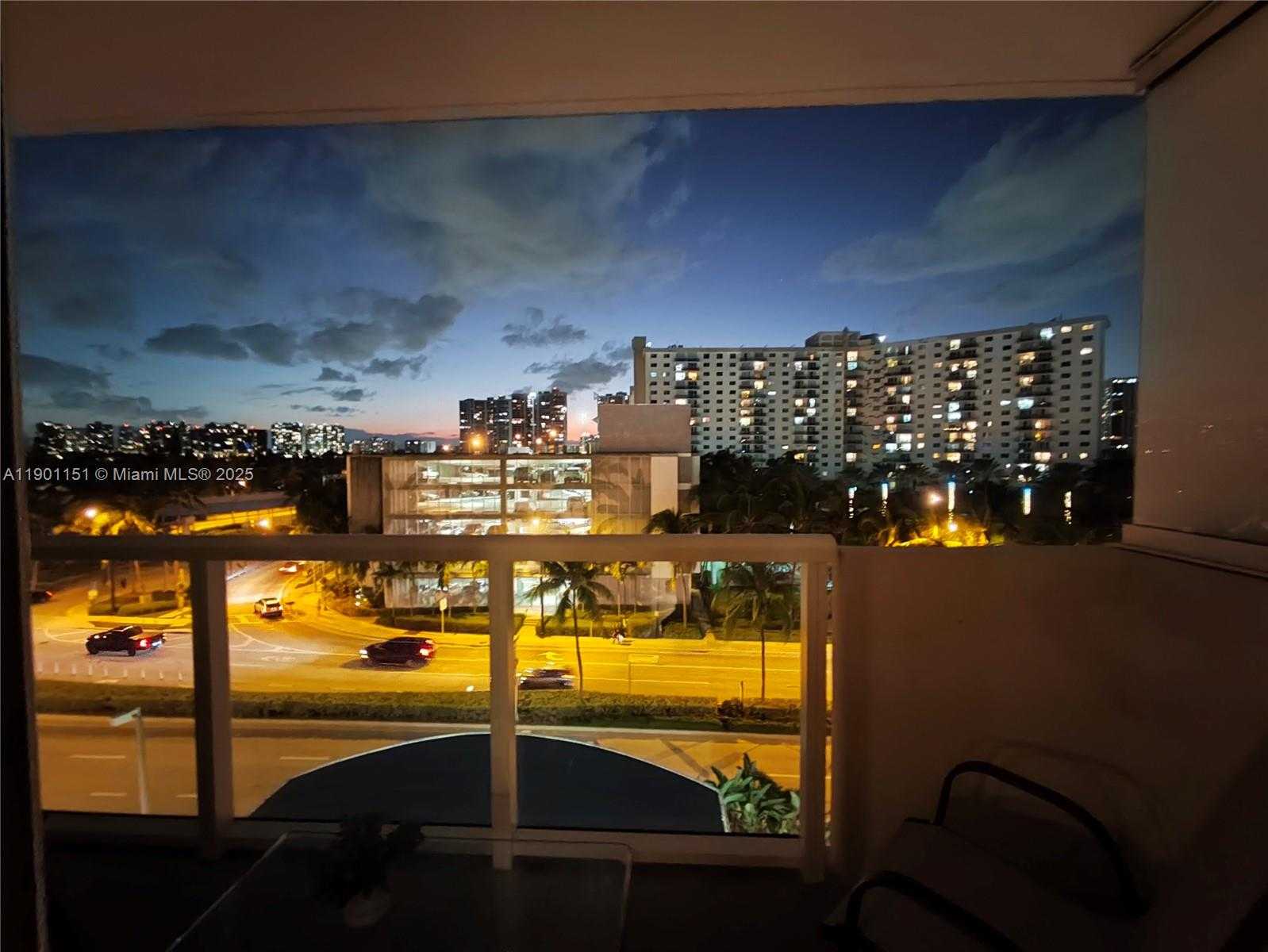 Small Image of 19201 COLLINS AVE #434, Sunny Isles Beach Number 3