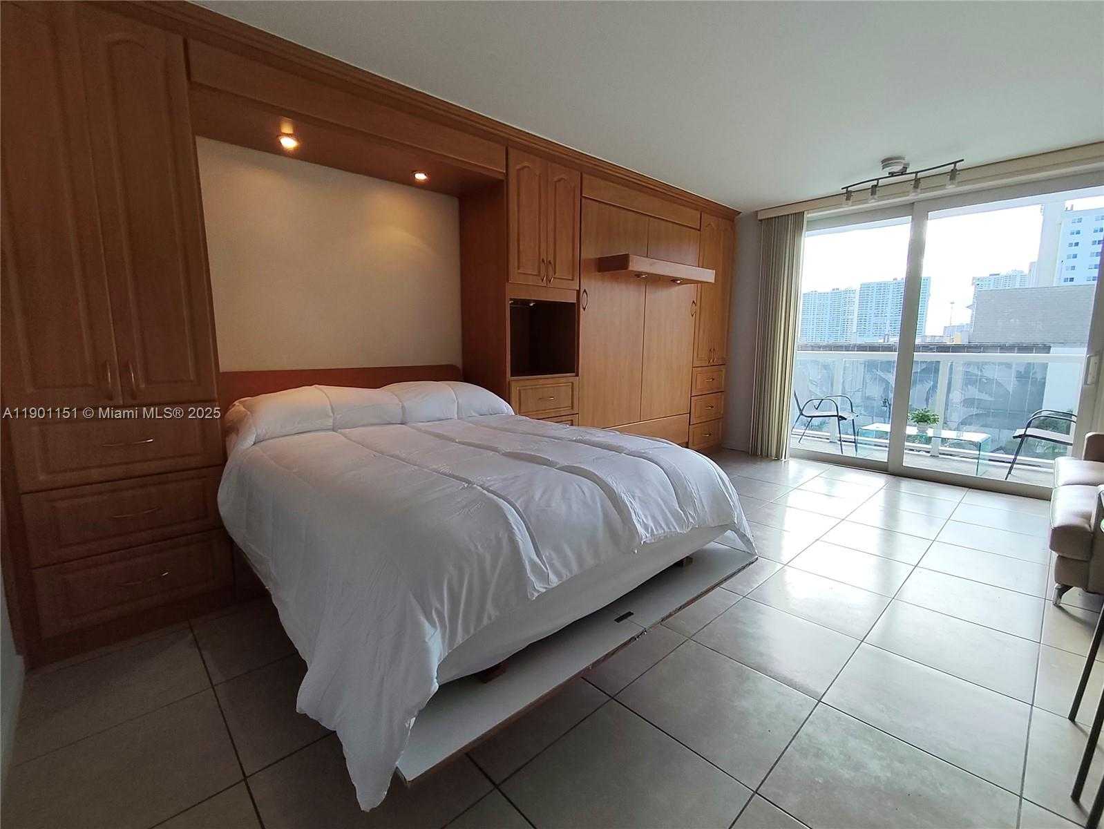 Small Image of 19201 COLLINS AVE #434, Sunny Isles Beach Number 8