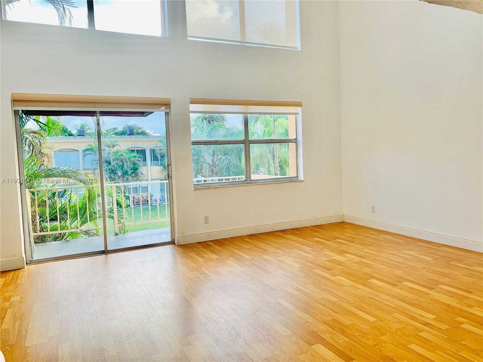 Small Image of 18111 NORTH WEST 68TH AVE #F207, Hialeah Number 13