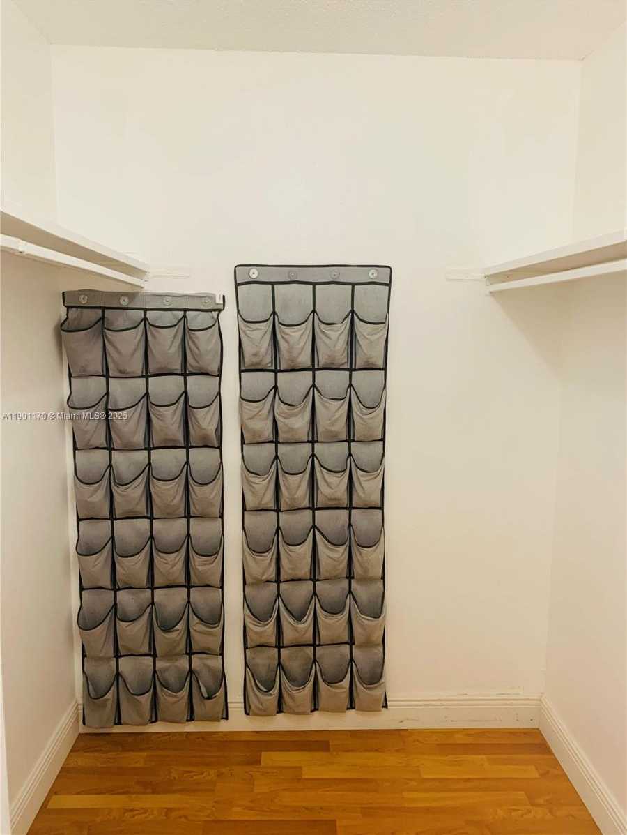 Small Image of 18111 NORTH WEST 68TH AVE #F207, Hialeah Number 4