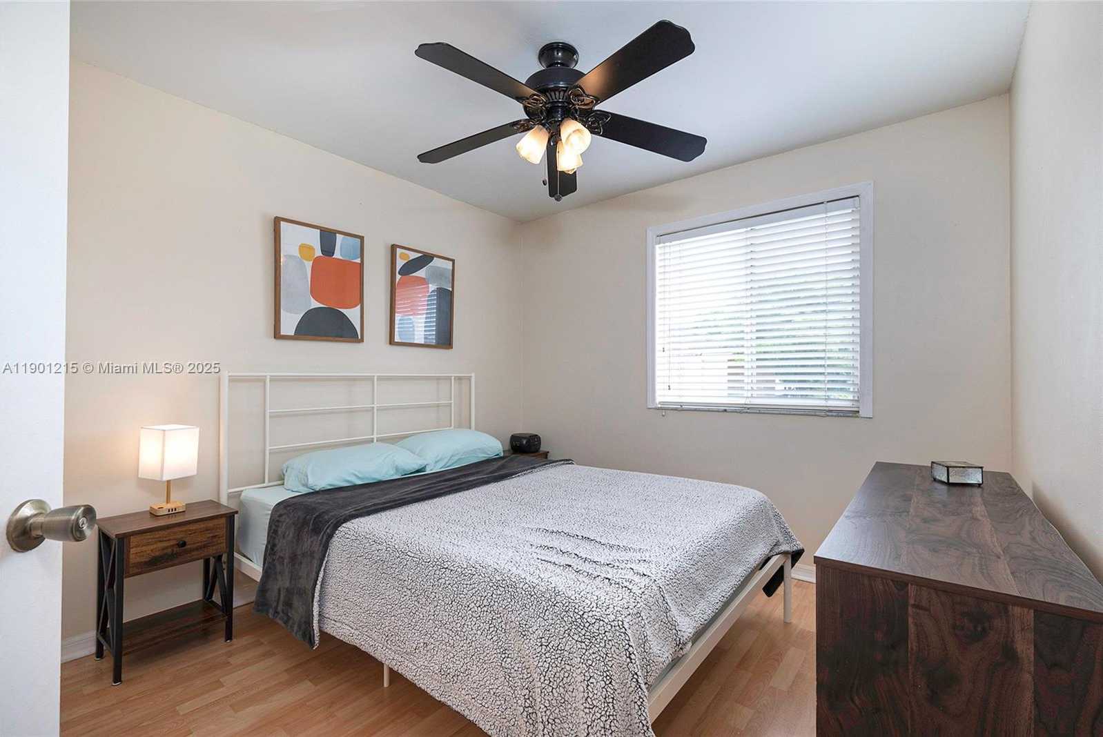 Small Image of 13923 SOUTH WEST 177TH ST #13923, Miami Number 21