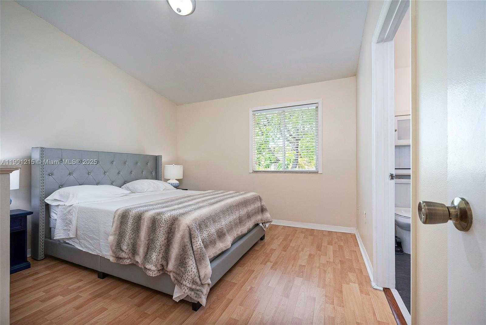 Small Image of 13923 SOUTH WEST 177TH ST #13923, Miami Number 26