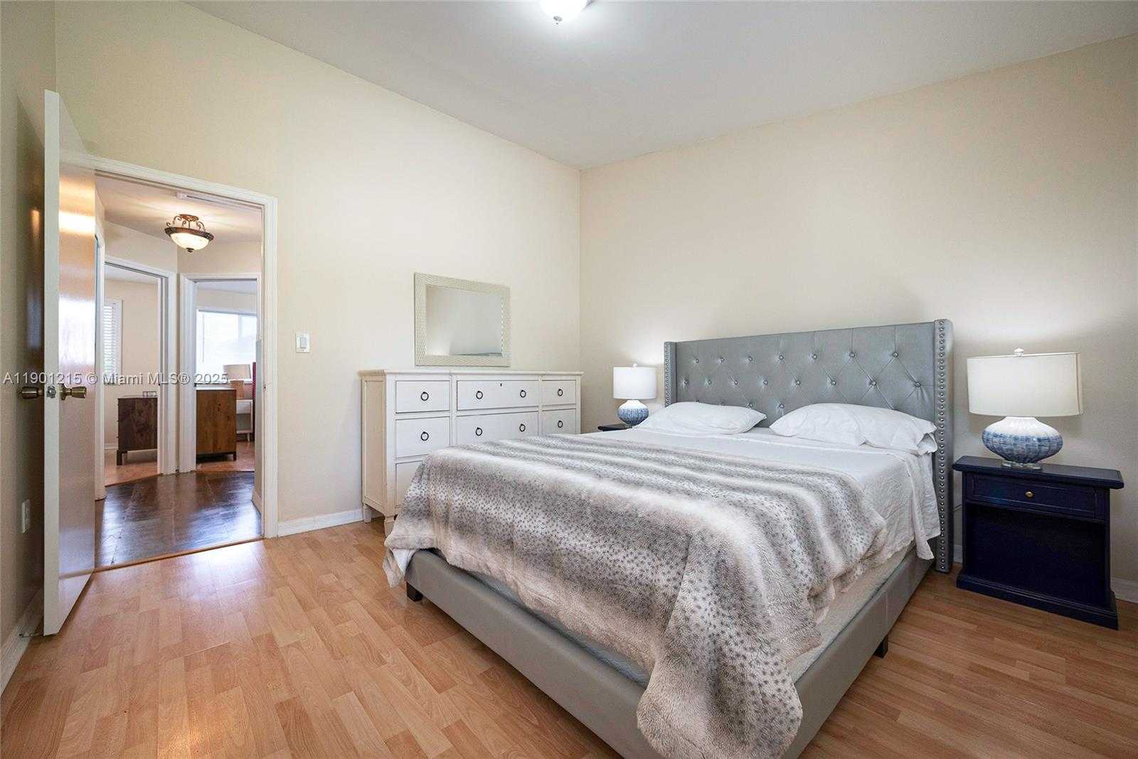 Small Image of 13923 SOUTH WEST 177TH ST #13923, Miami Number 27