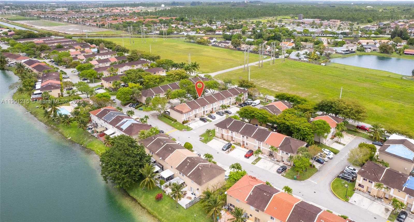 Small Image of 13923 SOUTH WEST 177TH ST #13923, Miami Number 4
