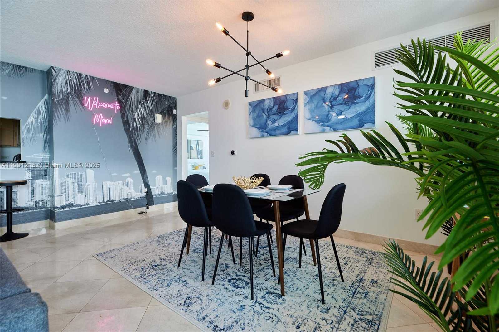 Small Image of 31 SOUTH EAST 5TH ST #3201, Miami Number 3