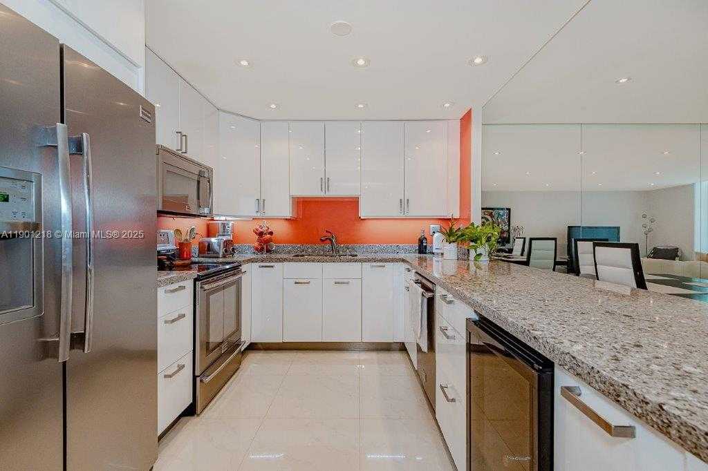 Small Image of 2301 COLLINS AVE #1210, Miami Beach Number 10