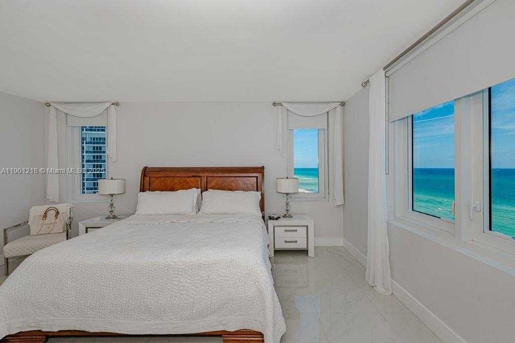 Small Image of 2301 COLLINS AVE #1210, Miami Beach Number 17