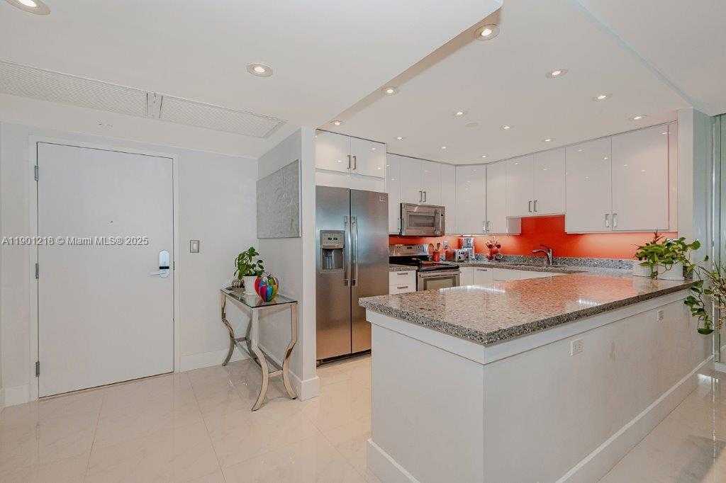 Small Image of 2301 COLLINS AVE #1210, Miami Beach Number 8