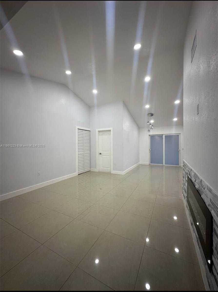 Small Image of 20521 SOUTH WEST 125TH AVE, Miami Number 5