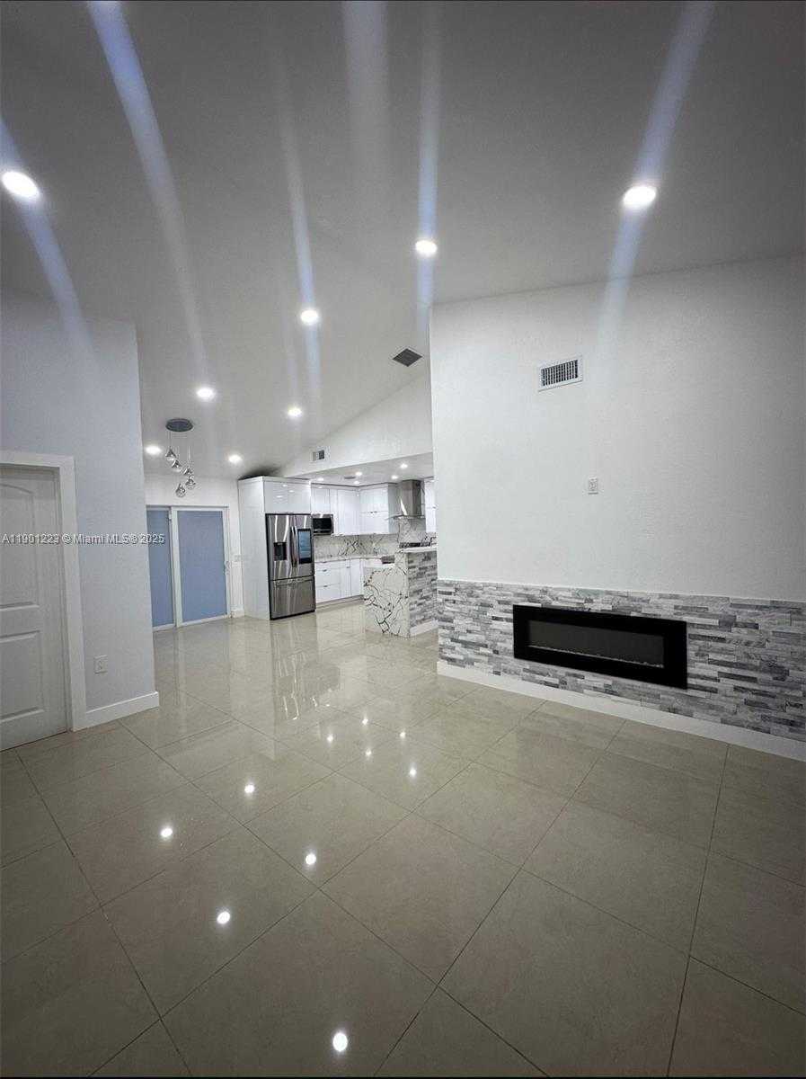 Small Image of 20521 SOUTH WEST 125TH AVE, Miami Number 6