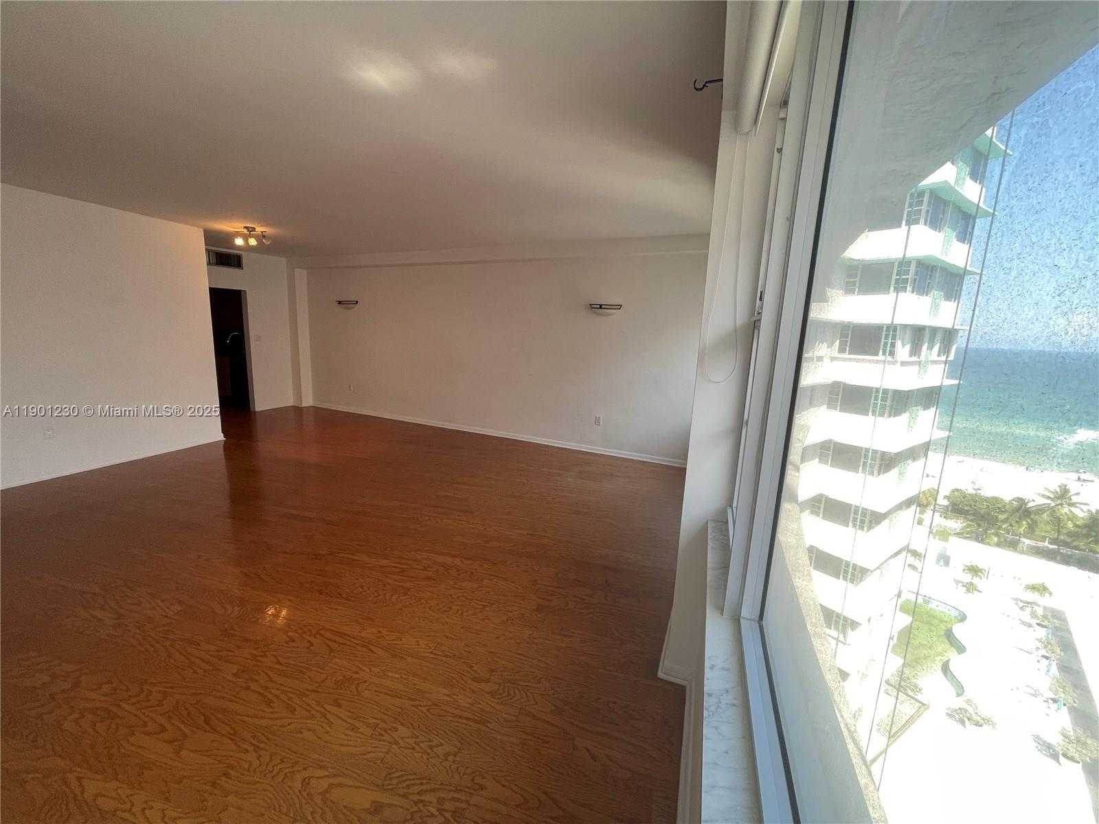 Small Image of 5255 COLLINS AVE #11B, Miami Beach Number 5