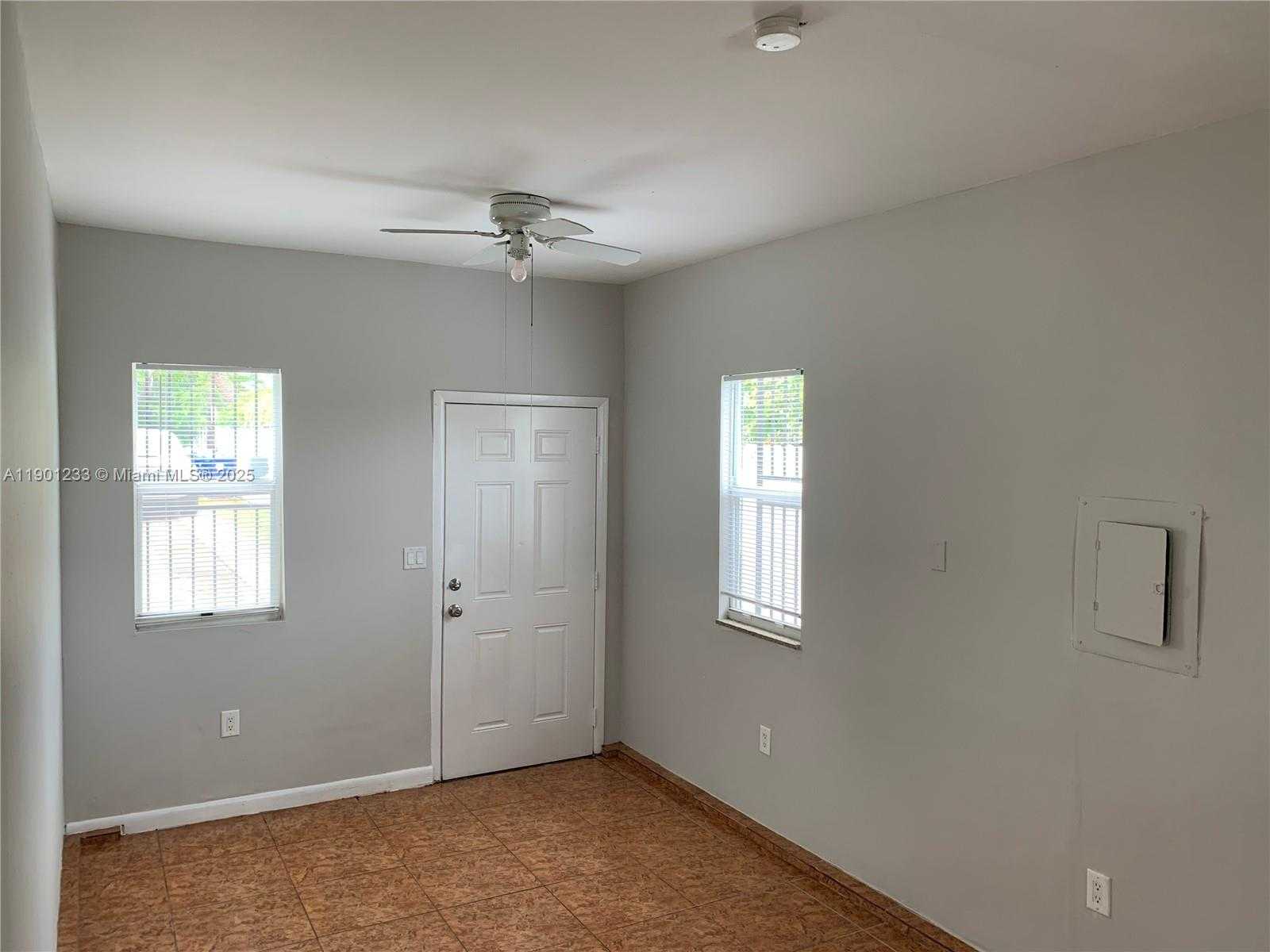 Small Image of 178 NORTH EAST 46 ST, Miami Number 3