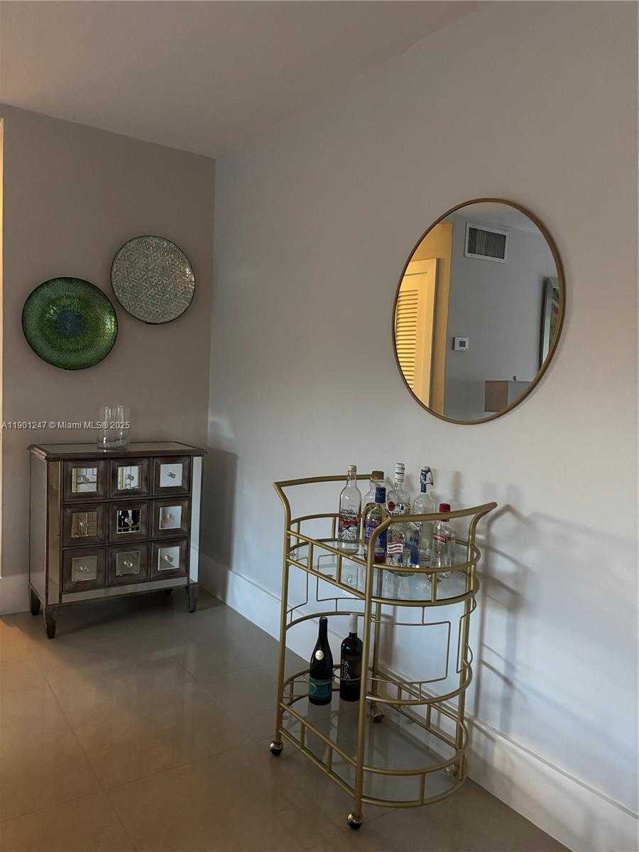 Small Image of 1498 JEFFERSON AVE #405, Miami Beach Number 11