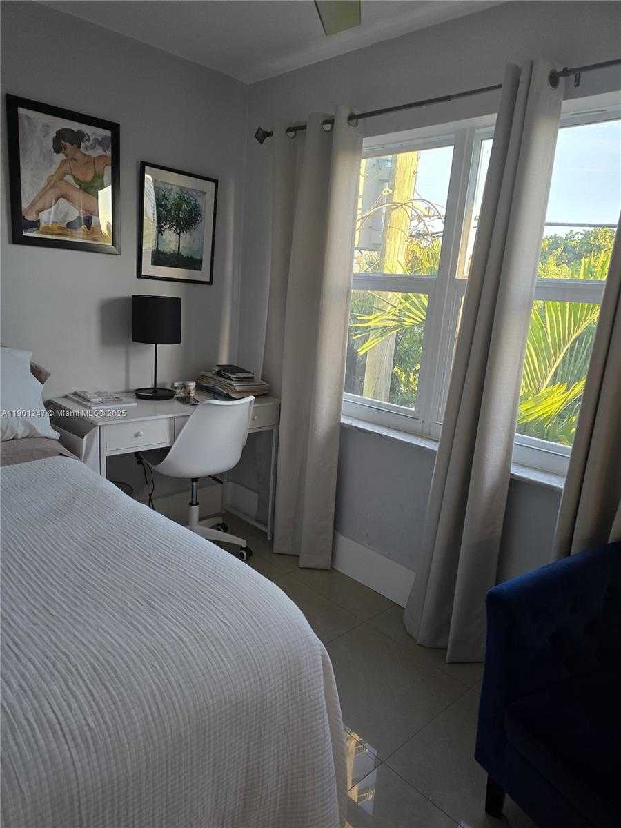 Small Image of 1498 JEFFERSON AVE #405, Miami Beach Number 17