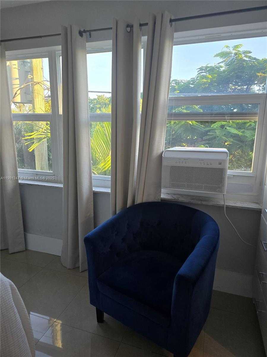 Small Image of 1498 JEFFERSON AVE #405, Miami Beach Number 19