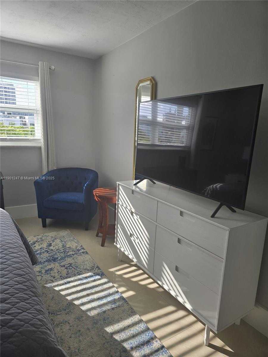 Small Image of 1498 JEFFERSON AVE #405, Miami Beach Number 25