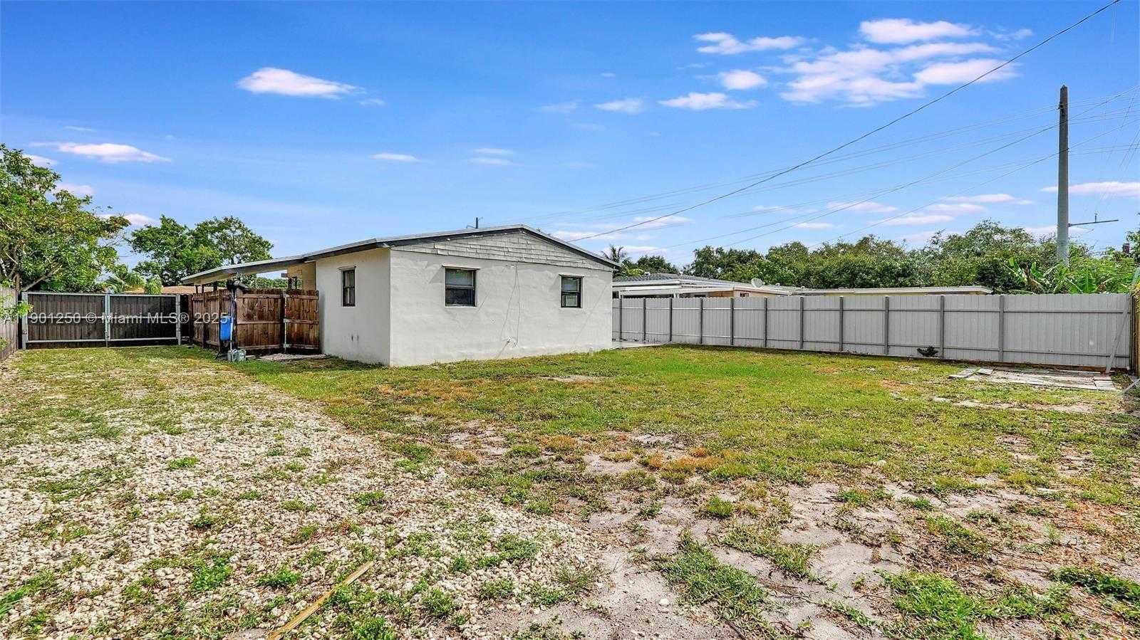 Small Image of 6408 GRANT CT, Hollywood Number 4