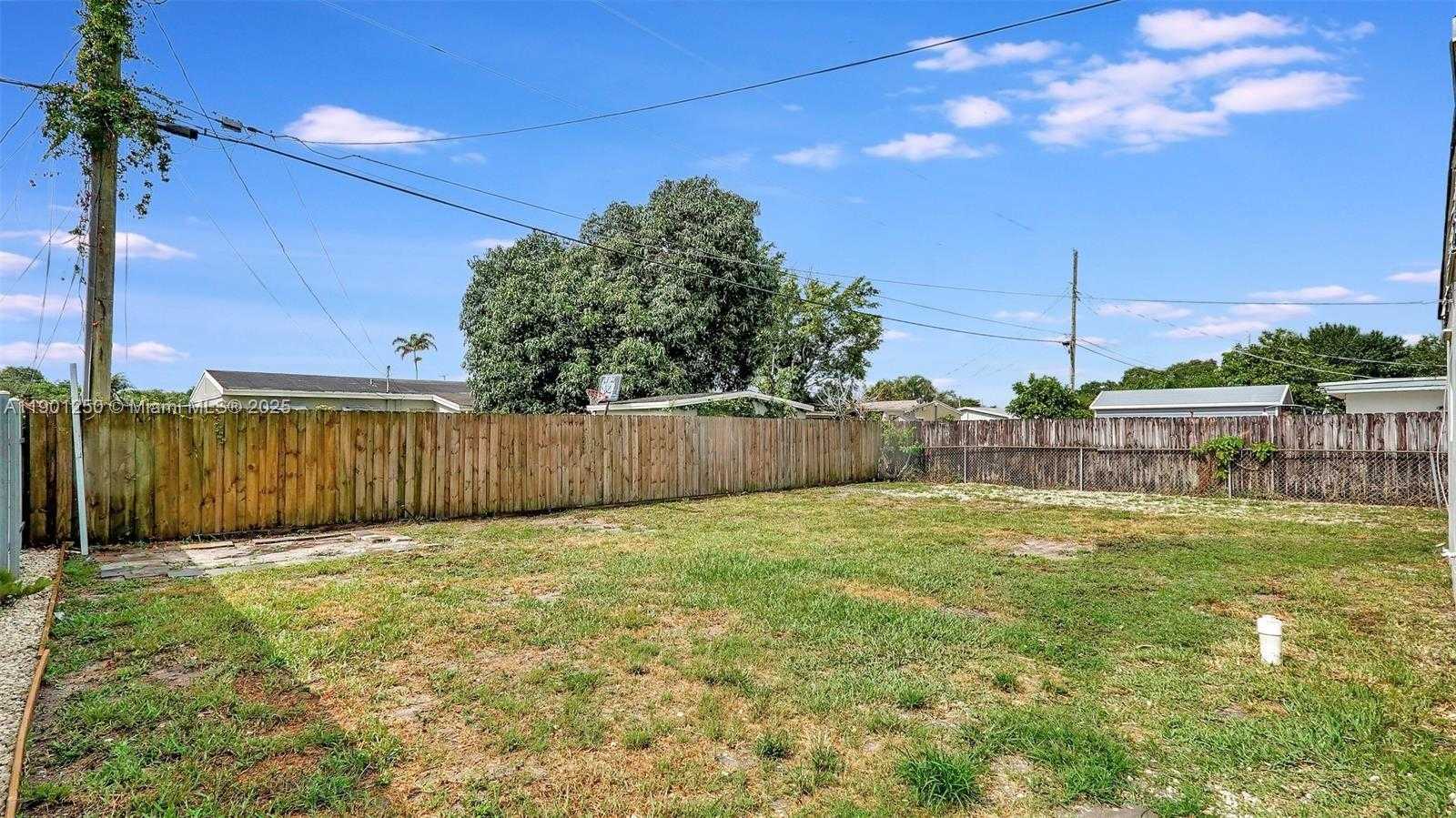 Small Image of 6408 GRANT CT, Hollywood Number 5