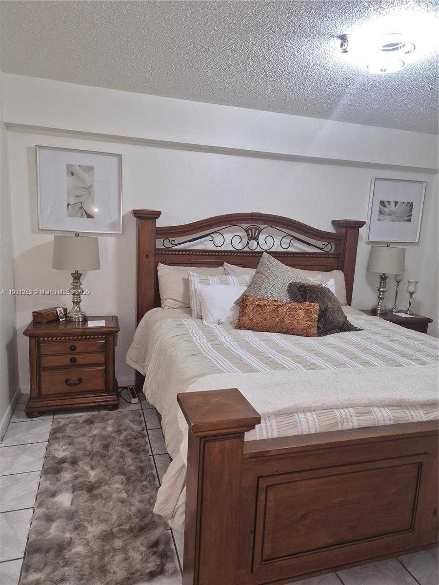 Small Image of 201 180TH DR #411, Sunny Isles Beach Number 16