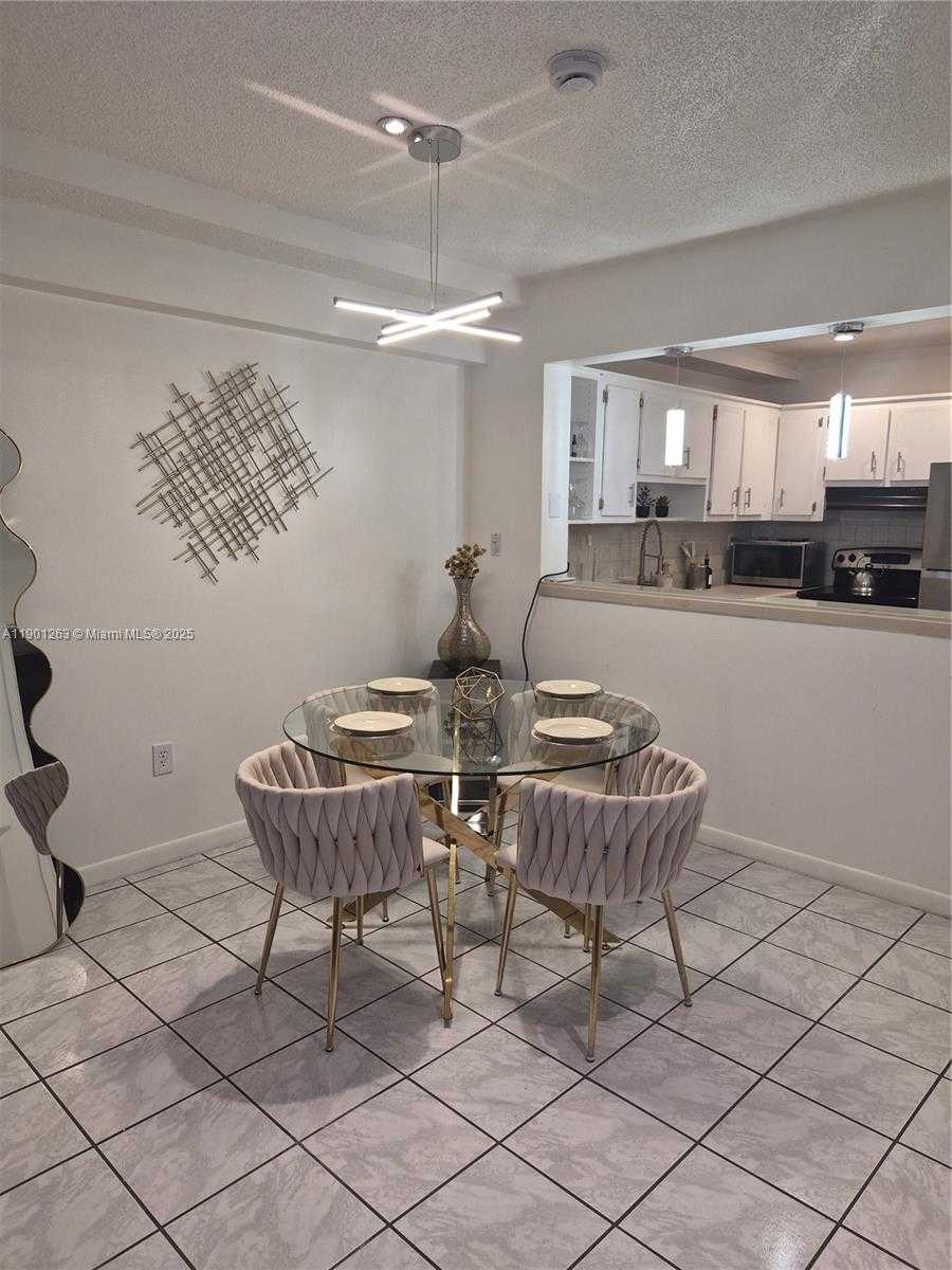 Small Image of 201 180TH DR #411, Sunny Isles Beach Number 7