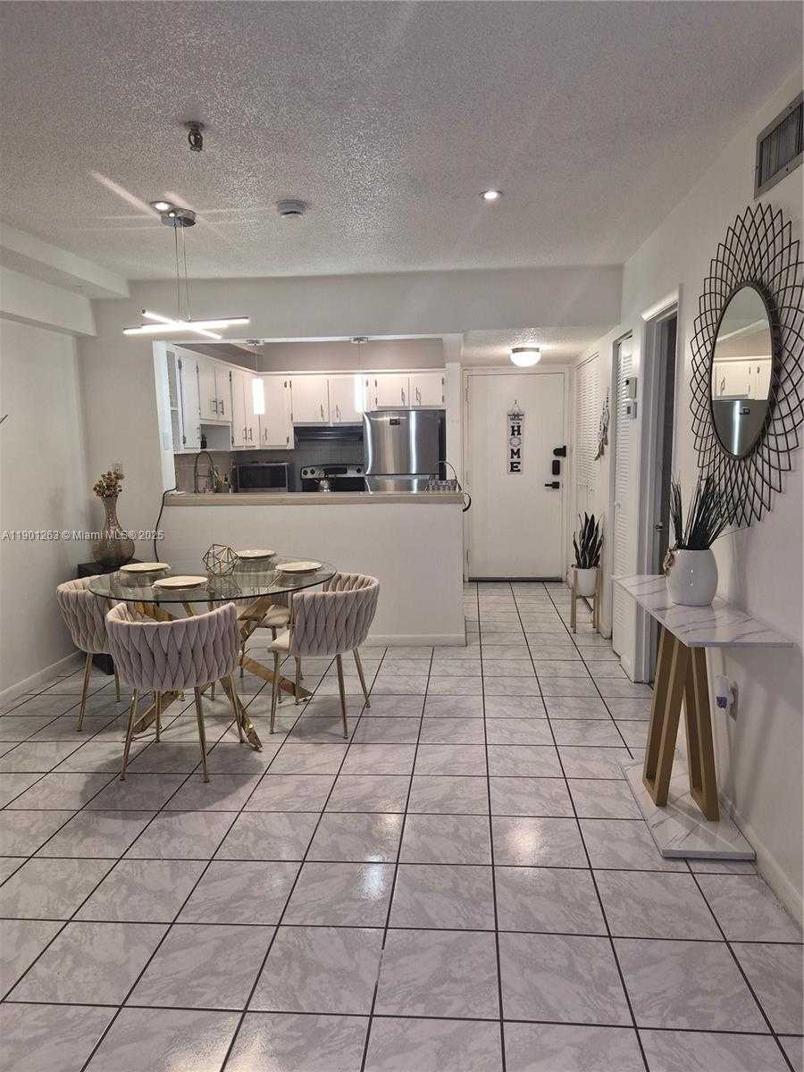 Small Image of 201 180TH DR #411, Sunny Isles Beach Number 9