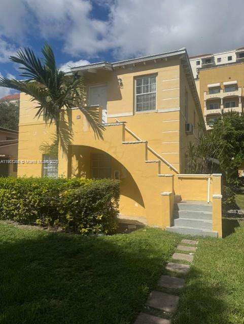 Small Image of 15 SANTILLANE AVE #3, Coral Gables Number 5