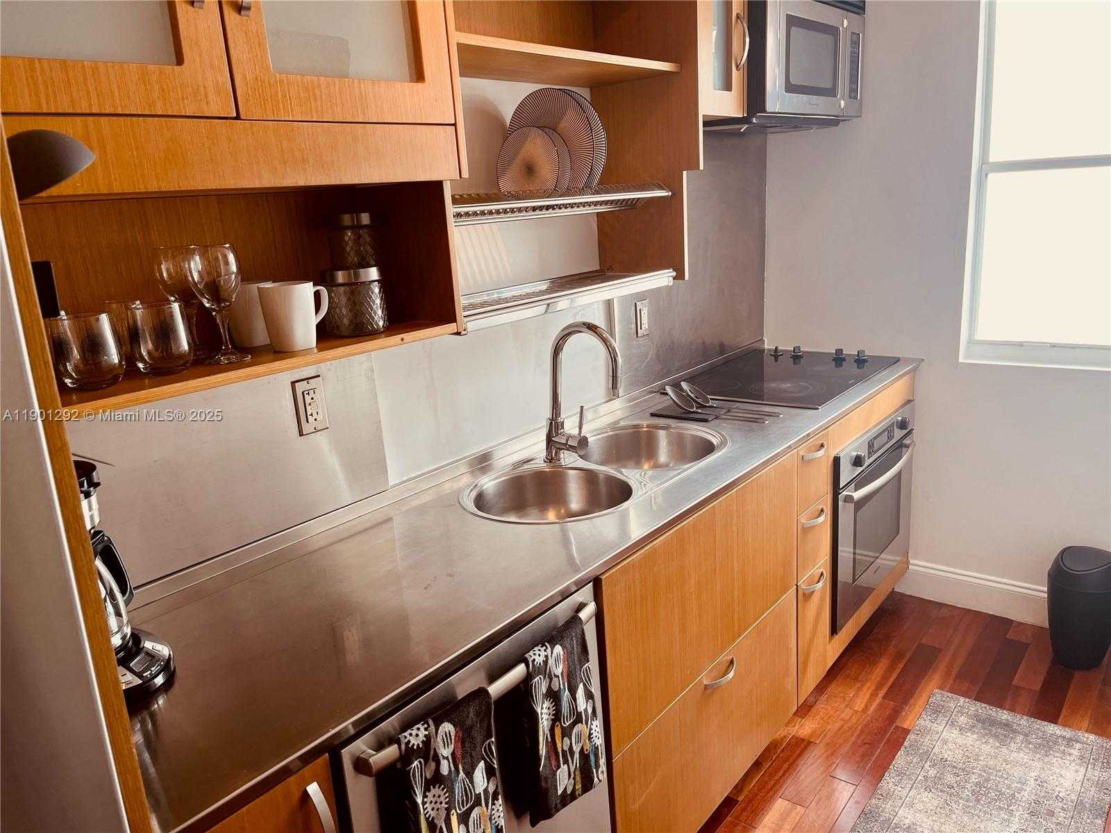 Small Image of 1340 DREXEL AVE #406, Miami Beach Number 18