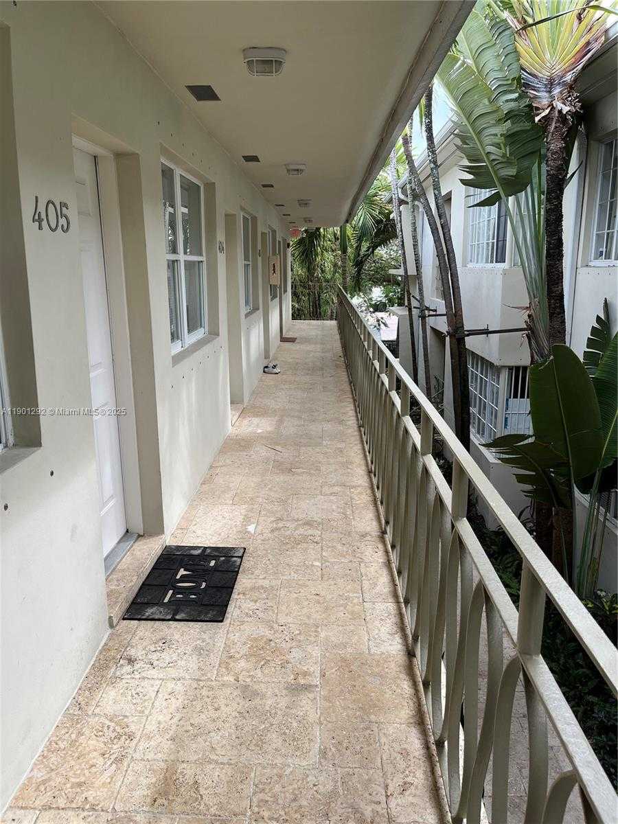 Small Image of 1340 DREXEL AVE #406, Miami Beach Number 29