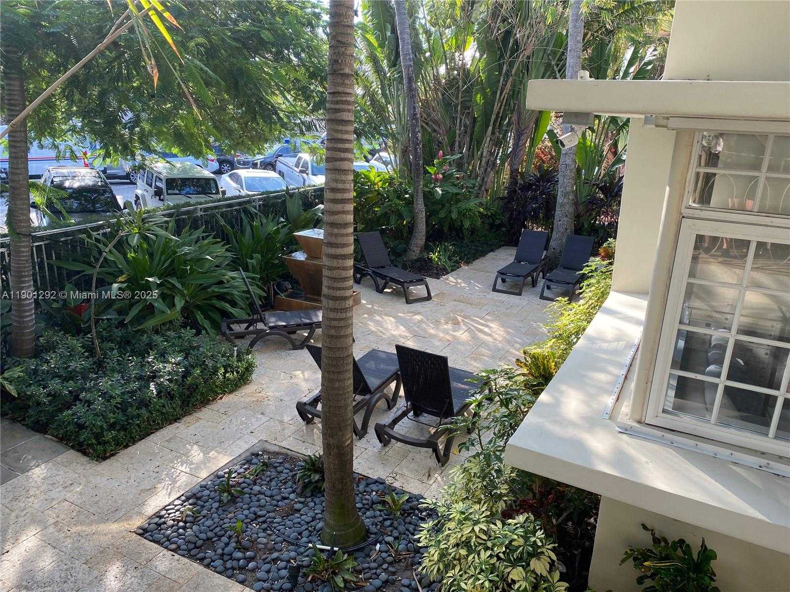 Small Image of 1340 DREXEL AVE #406, Miami Beach Number 30