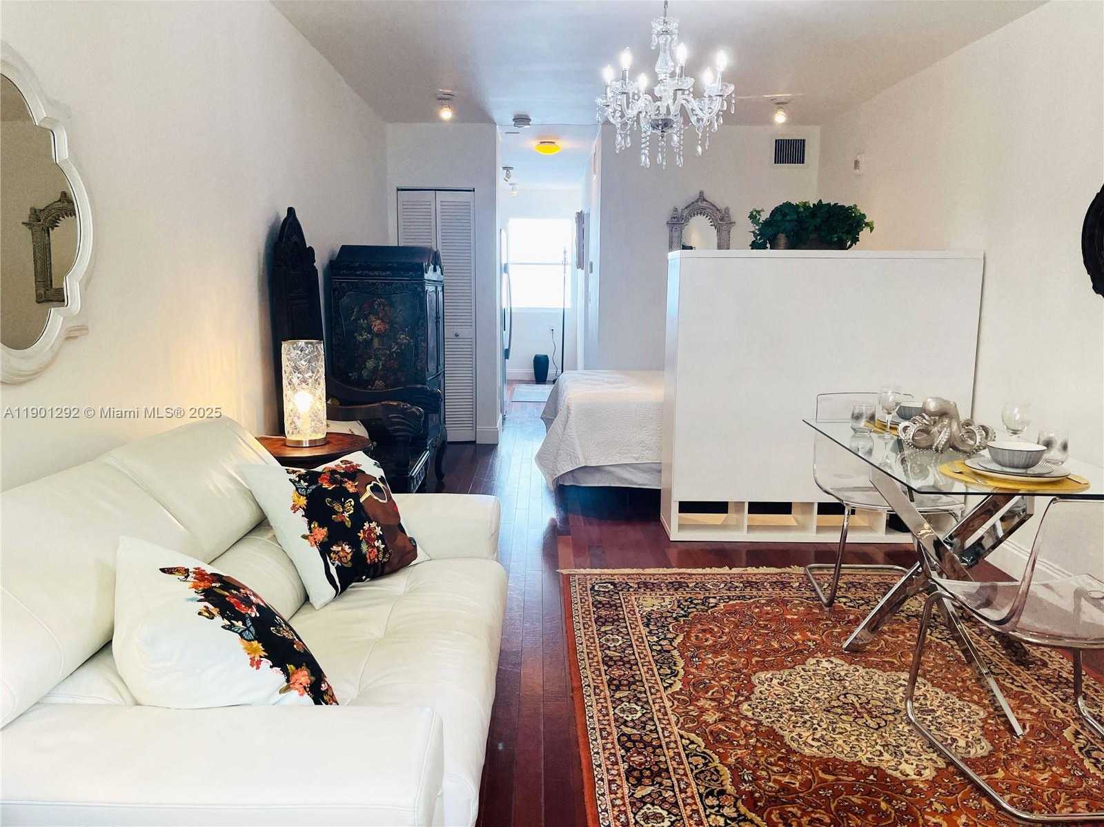 Small Image of 1340 DREXEL AVE #406, Miami Beach Number 5