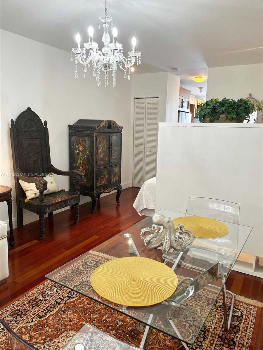 Small Image of 1340 DREXEL AVE #406, Miami Beach Number 7