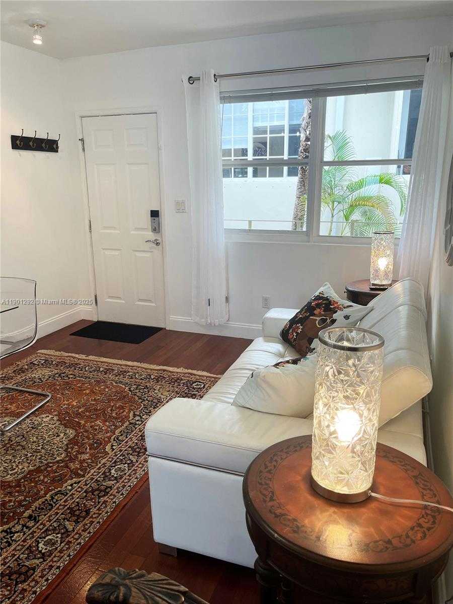 Small Image of 1340 DREXEL AVE #406, Miami Beach Number 9