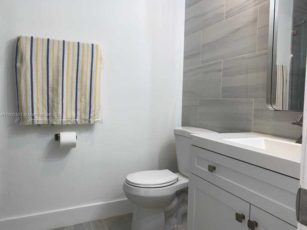 Small Image of 14804 SOUTH WEST 155TH PL #14804, Miami Number 15