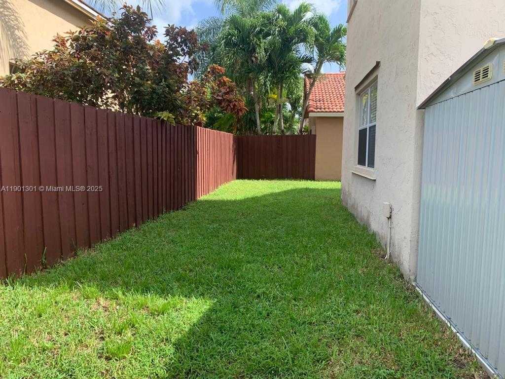 Small Image of 14804 SOUTH WEST 155TH PL #14804, Miami Number 21