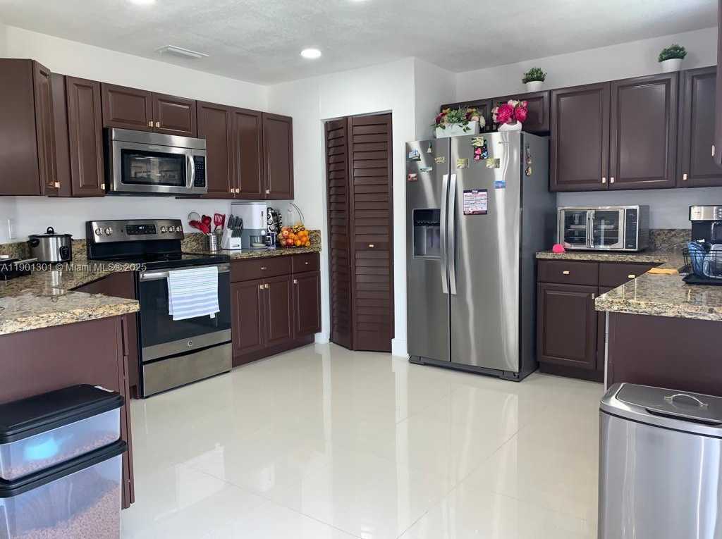 Small Image of 14804 SOUTH WEST 155TH PL #14804, Miami Number 8