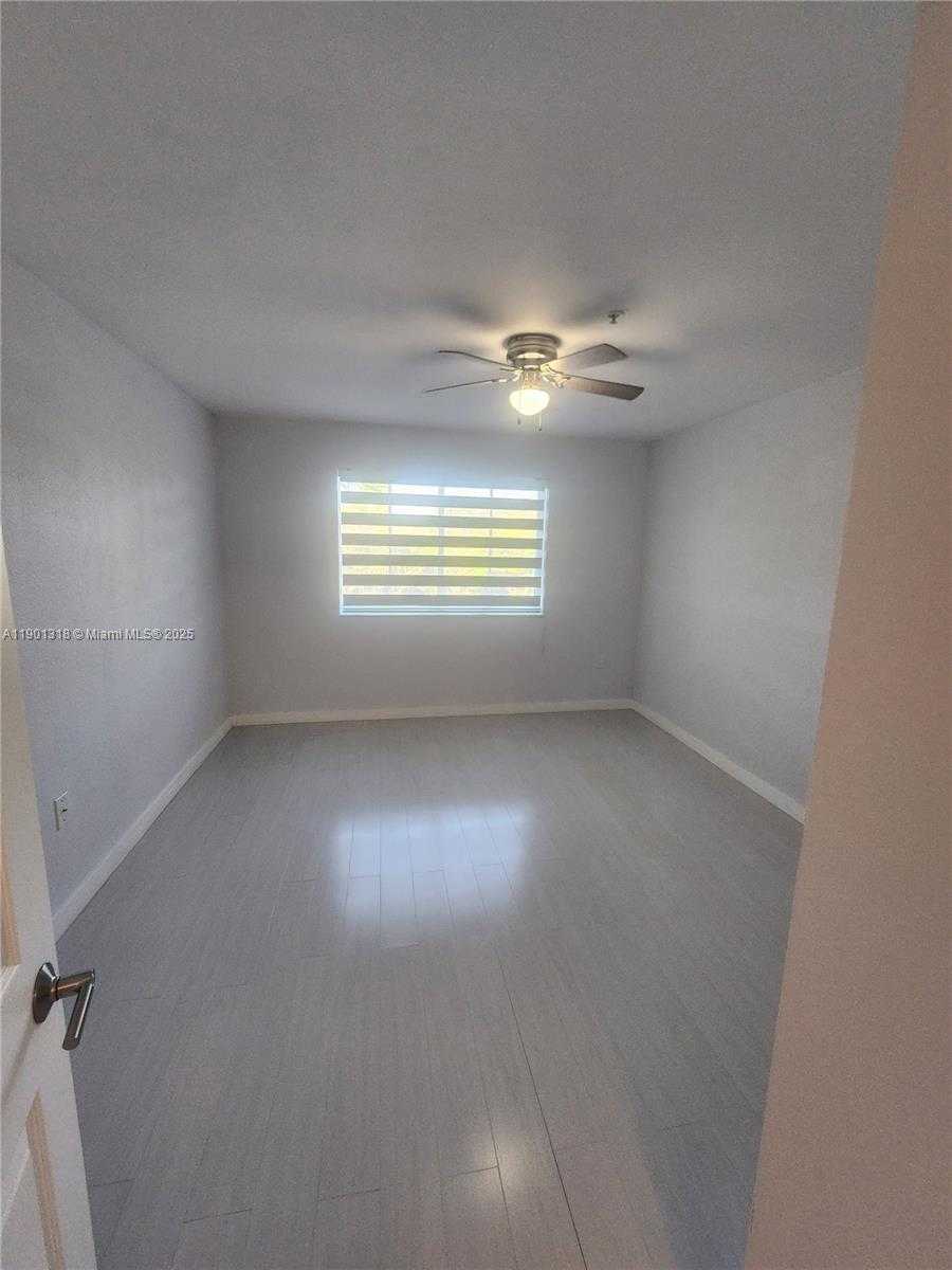 Small Image of 4440 NORTH WEST 107TH AVE #305-7, Doral Number 11