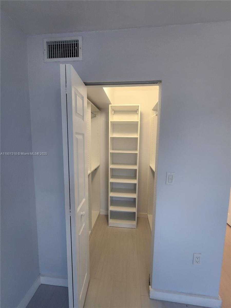 Small Image of 4440 NORTH WEST 107TH AVE #305-7, Doral Number 12