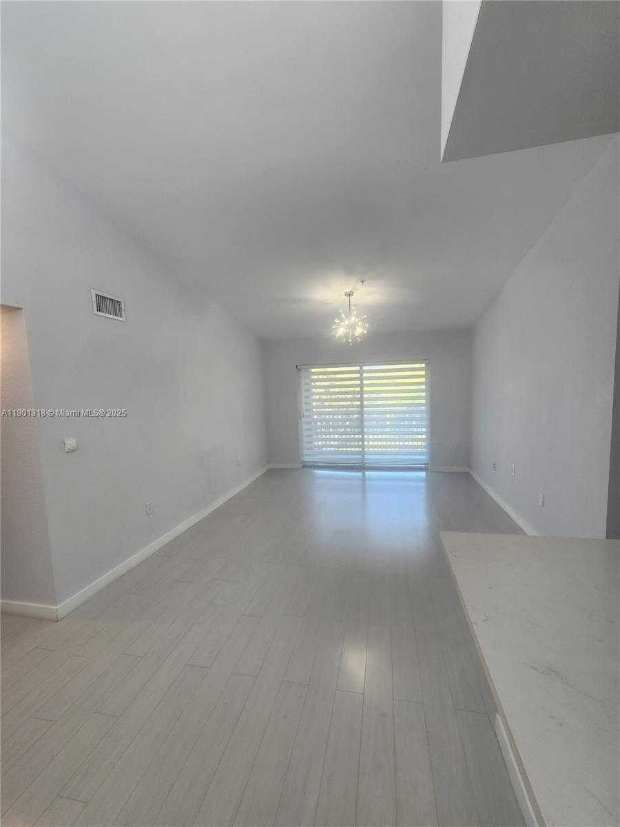 Small Image of 4440 NORTH WEST 107TH AVE #305-7, Doral Number 16