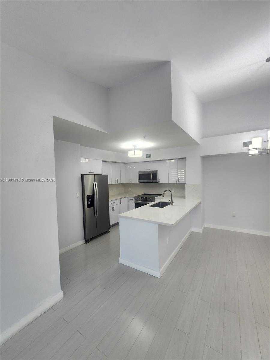 Small Image of 4440 NORTH WEST 107TH AVE #305-7, Doral Number 17