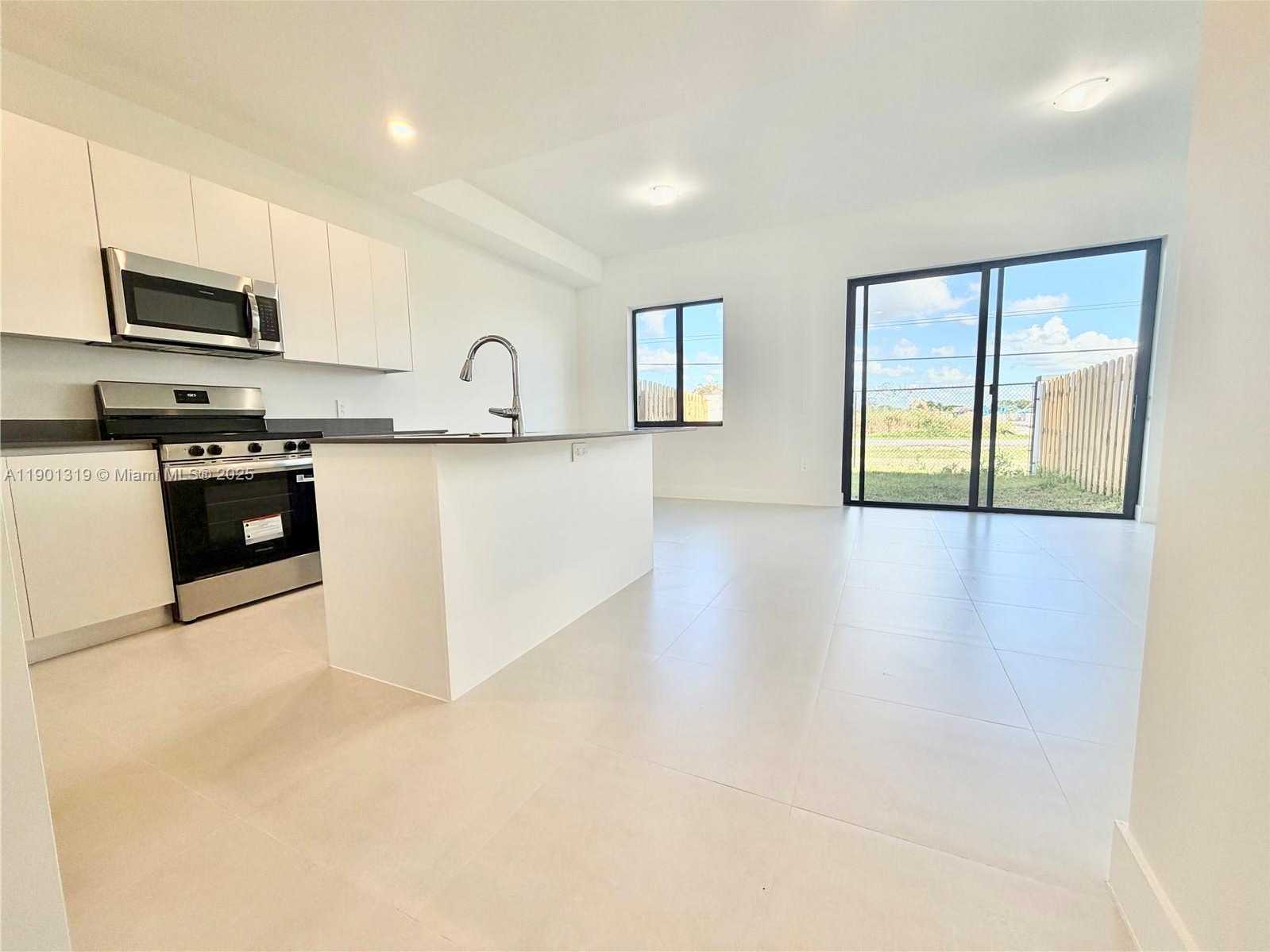 Small Image of 19113 SOUTH WEST 344 TER #19113, Miami Number 15