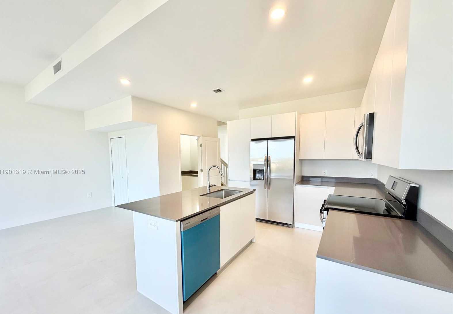 Small Image of 19113 SOUTH WEST 344 TER #19113, Miami Number 20